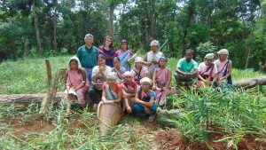 Read more about the article Dr Francisco Meets Farmers in Khweng